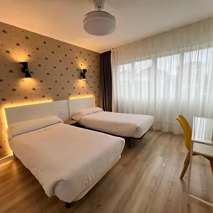 Iraipe Gorbea Auto Check-in Hotel Vitoria